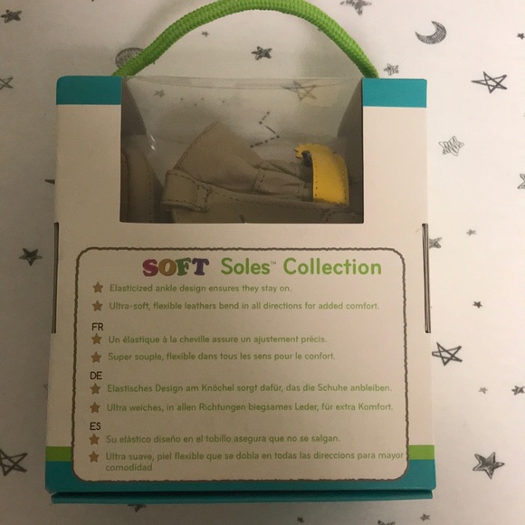 Robeez Disney Woody baby booties size 6-12 months - Picture 3 of 5